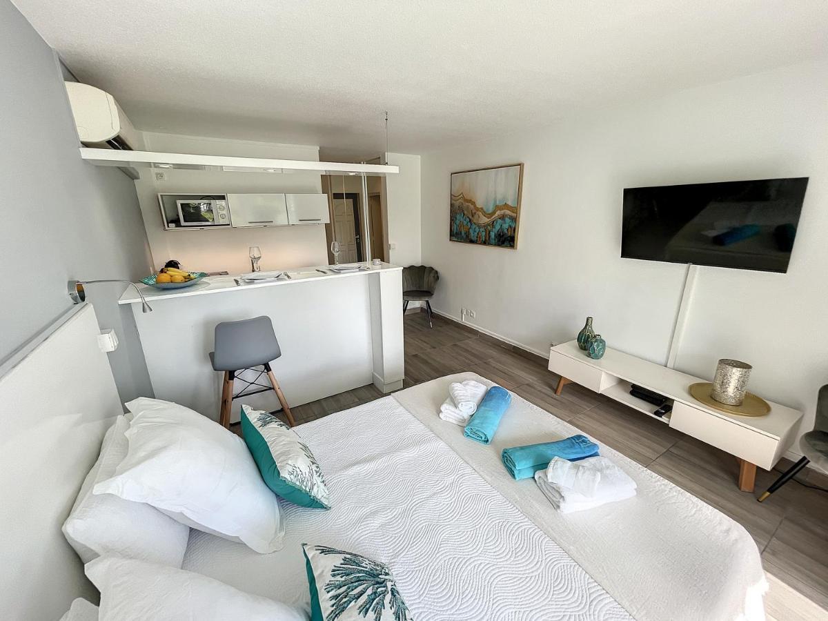 Blue Paradise Studio Avec Acces Privatif Plage Le Gosier  Eksteriør bilde
